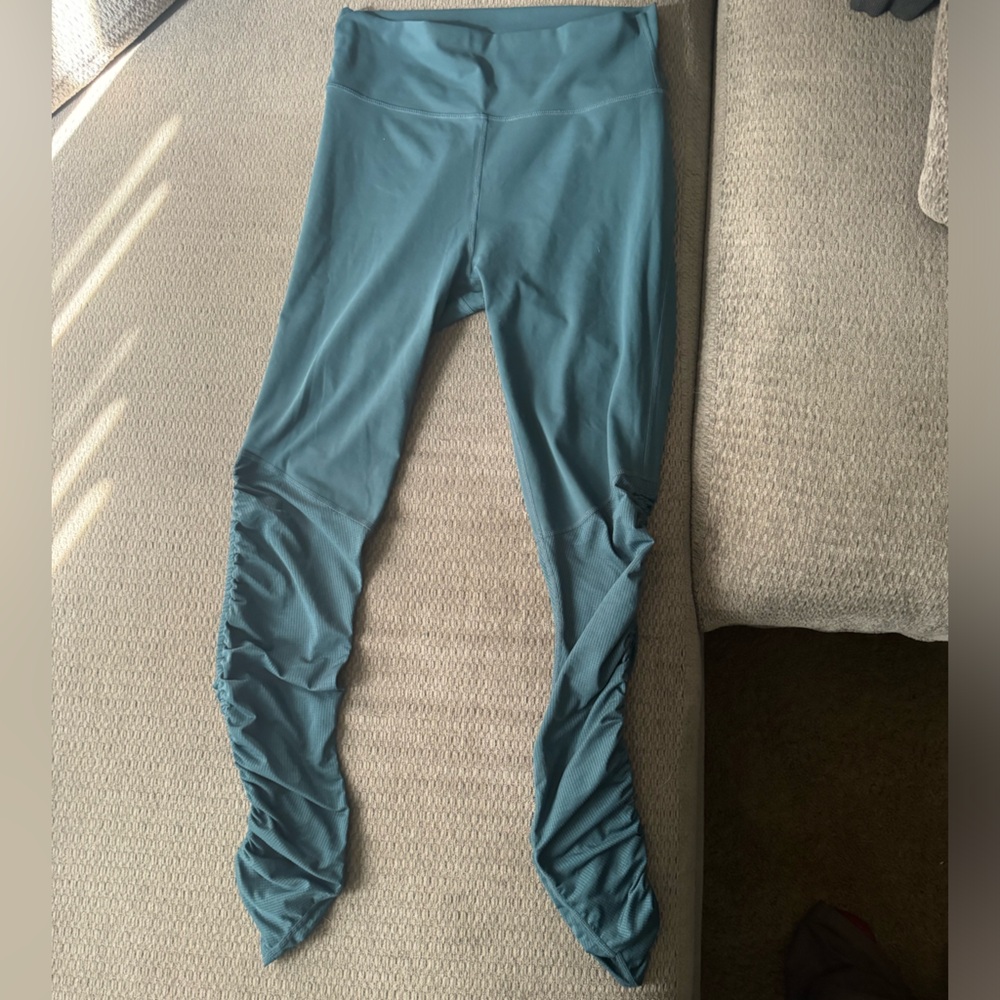 Fabletics Cashel leggings DISCONTINUED